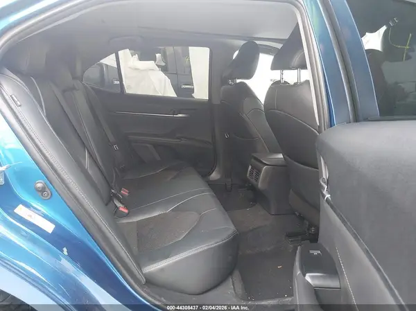4T1B61HK7JU137526 2018 TOYOTA CAMRY - Image 8