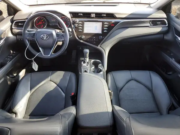 4T1B61HK7JU143889 2018 TOYOTA CAMRY - Image 8