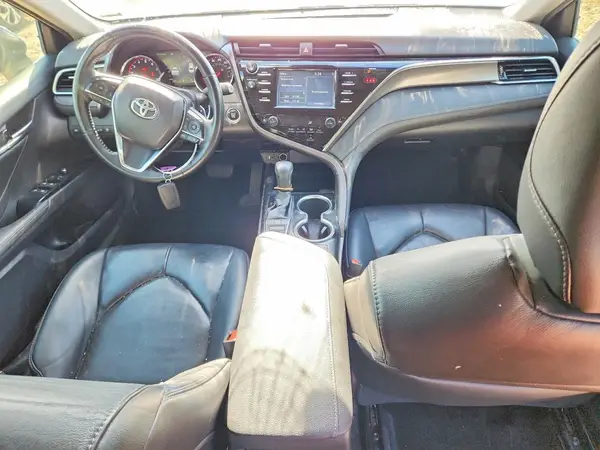 4T1B61HK7JU151765 2018 TOYOTA CAMRY - Image 8