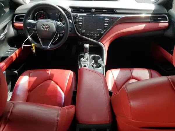 4T1B61HK7JU153256 2018 TOYOTA CAMRY - Image 8