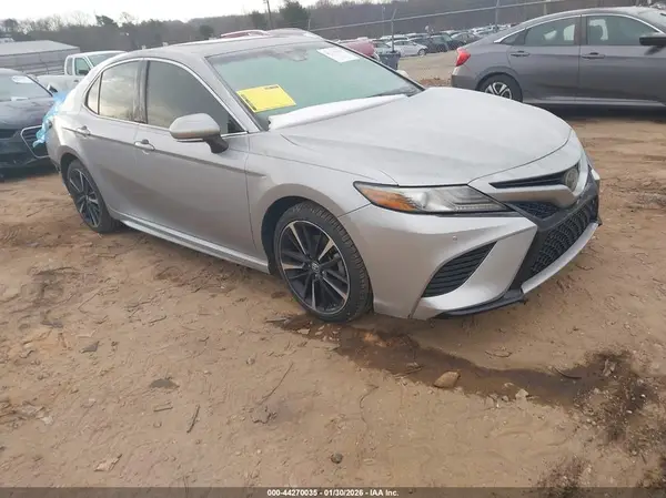 4T1B61HK7JU154777 2018 TOYOTA CAMRY - Image 1