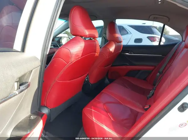 4T1B61HK7JU158599 2018 TOYOTA CAMRY - Image 8