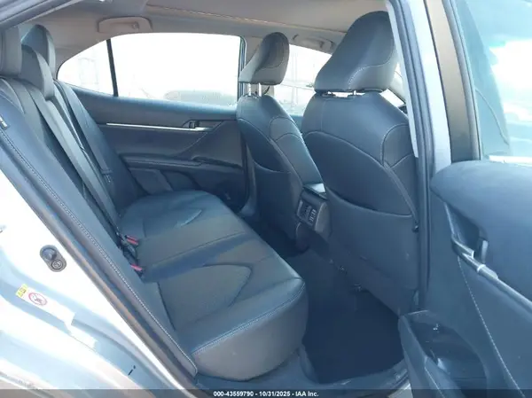 4T1B61HK7JU553432 2018 TOYOTA CAMRY - Image 8