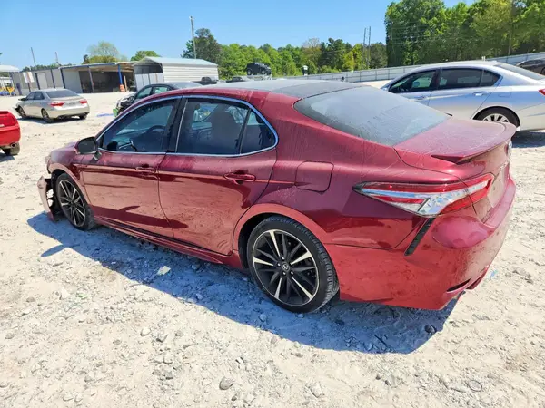 4T1B61HK7JU566066 2018 TOYOTA CAMRY - Image 2