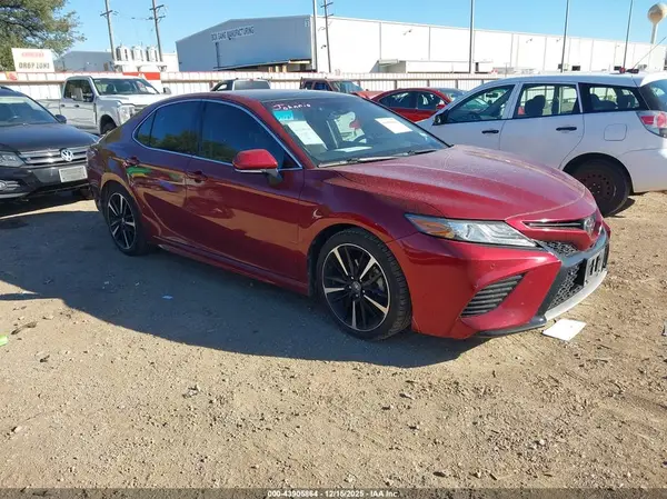 4T1B61HK7JU582302 2018 TOYOTA CAMRY - Image 1