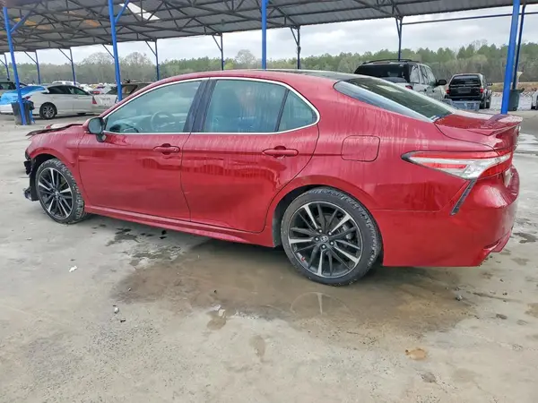 4T1B61HK7JU583790 2018 TOYOTA CAMRY - Image 2