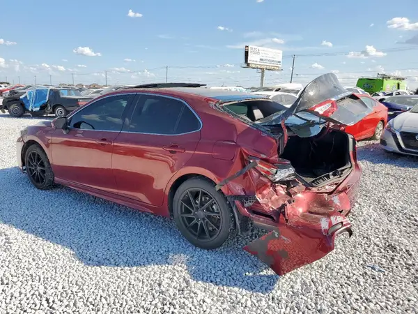 4T1B61HK7JU585104 2018 TOYOTA CAMRY - Image 2