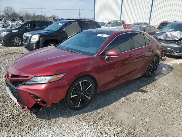 4T1B61HK7JU595082 2018 TOYOTA CAMRY - Image 1