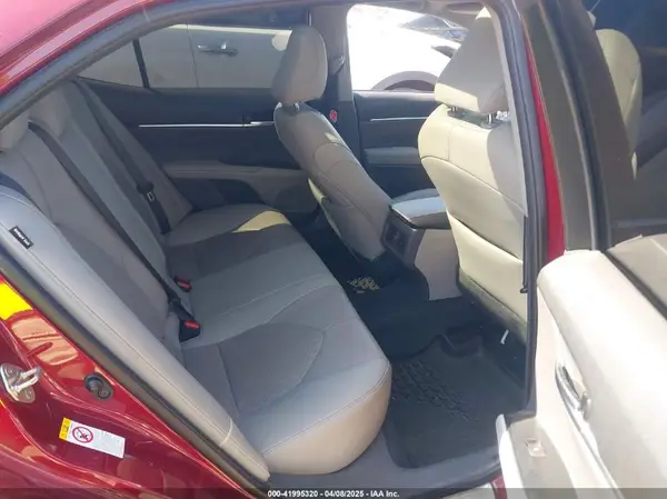4T1B61HK7JU601561 2018 TOYOTA CAMRY - Image 8