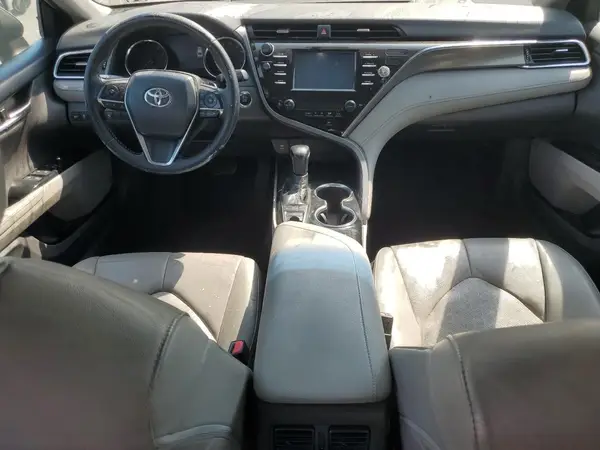 4T1B61HK7JU651196 2018 TOYOTA CAMRY - Image 8