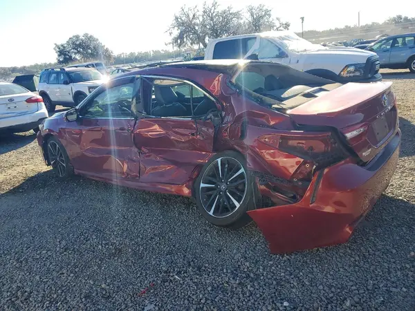4T1B61HK7JU666636 2018 TOYOTA CAMRY - Image 2