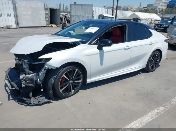 4T1B61HK7KU186856 2019 TOYOTA CAMRY - Image 2