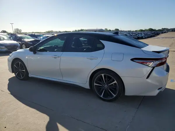 4T1B61HK7KU217961 2019 TOYOTA CAMRY - Image 2