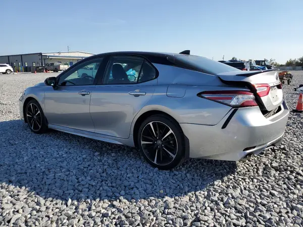 4T1B61HK7KU245582 2019 TOYOTA CAMRY - Image 2