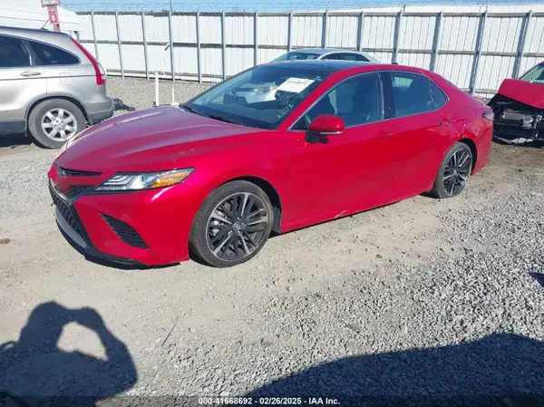 4T1B61HK7KU252273 2019 TOYOTA CAMRY - Image 2