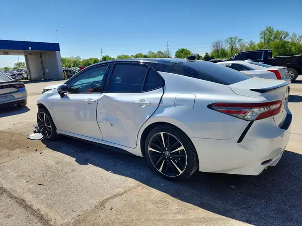 4T1B61HK7KU253519 2019 TOYOTA CAMRY - Image 2