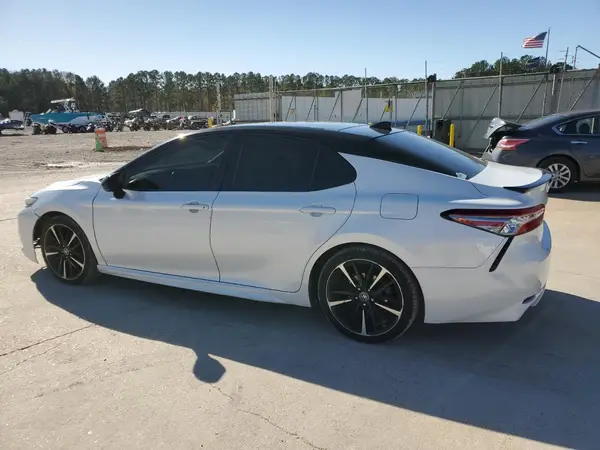 4T1B61HK7KU286794 2019 TOYOTA CAMRY - Image 2