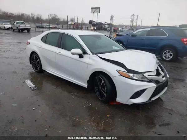 4T1B61HK7KU703797 2019 TOYOTA CAMRY - Image 1