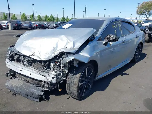 4T1B61HK7KU724424 2019 TOYOTA CAMRY - Image 2