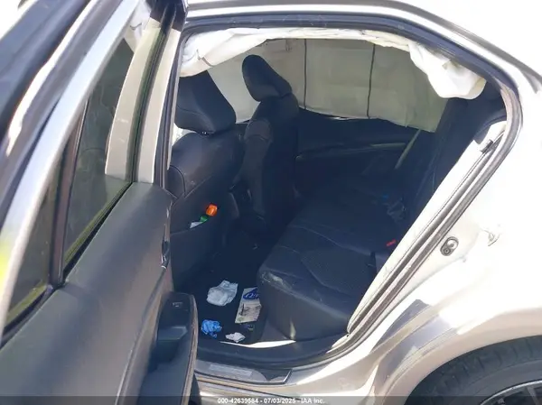 4T1B61HK7KU724424 2019 TOYOTA CAMRY - Image 8