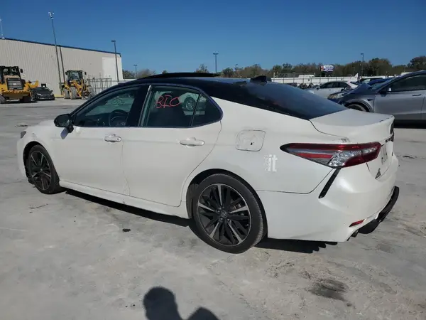 4T1B61HK7KU782338 2019 TOYOTA CAMRY - Image 2
