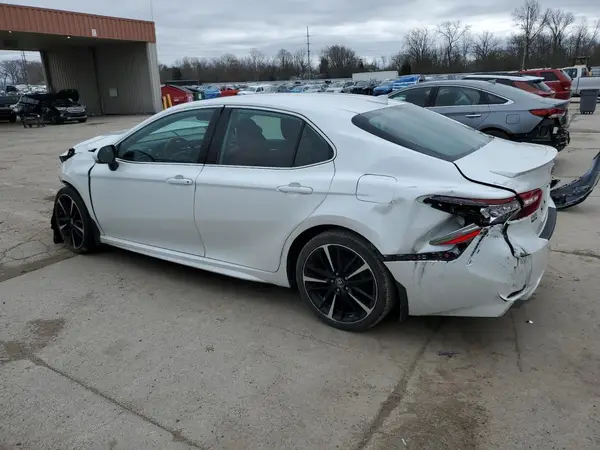 4T1B61HK7KU783165 2019 TOYOTA CAMRY - Image 2