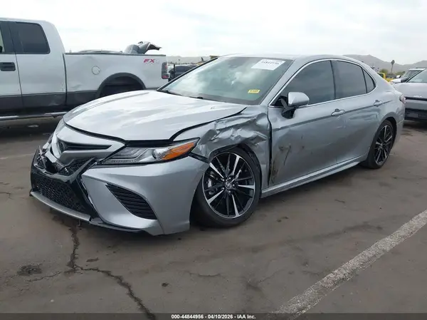 4T1B61HK7KU828802 2019 TOYOTA CAMRY - Image 2