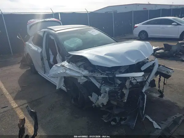 4T1B61HK8JU006749 2018 TOYOTA CAMRY - Image 1