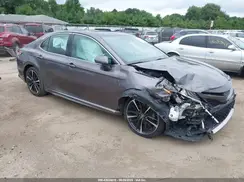4T1B61HK8JU035040 2018 TOYOTA CAMRY