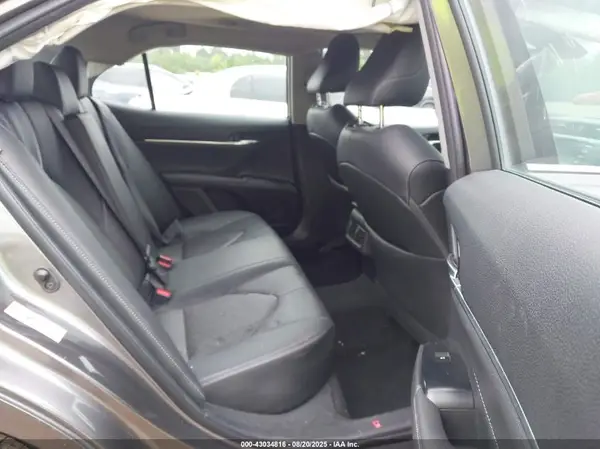 4T1B61HK8JU035040 2018 TOYOTA CAMRY - Image 8