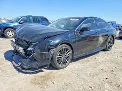 4T1B61HK8JU039833 2018 TOYOTA CAMRY