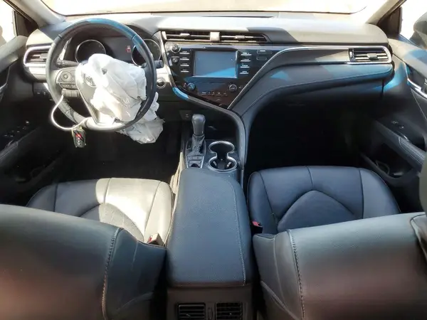 4T1B61HK8JU039833 2018 TOYOTA CAMRY - Image 8