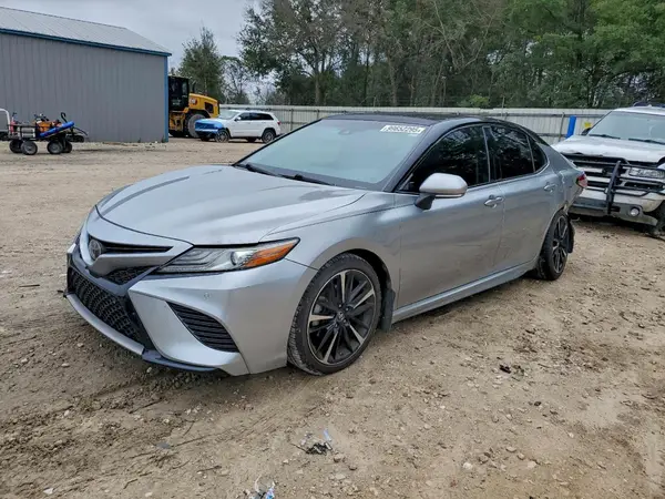4T1B61HK8JU064943 2018 TOYOTA CAMRY - Image 1