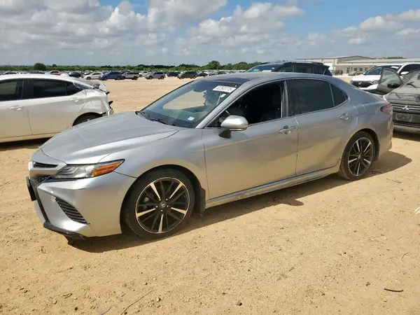 4T1B61HK8JU065994 2018 TOYOTA CAMRY - Image 1