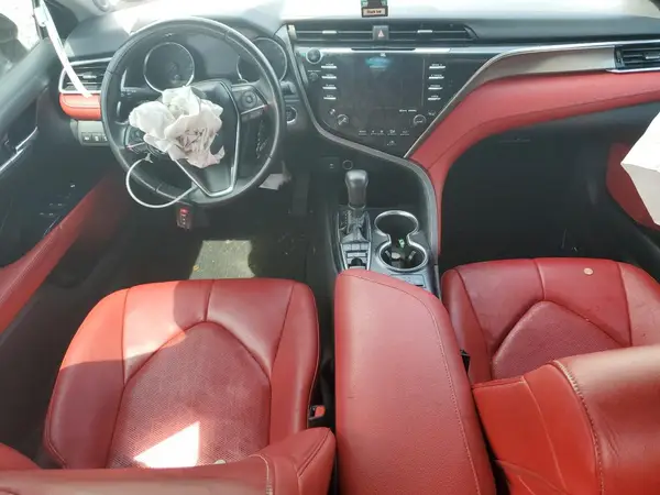 4T1B61HK8JU069849 2018 TOYOTA CAMRY - Image 8