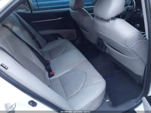 4T1B61HK8JU090541 2018 TOYOTA CAMRY - Image 8