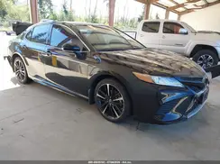 4T1B61HK8JU100873 2018 TOYOTA CAMRY