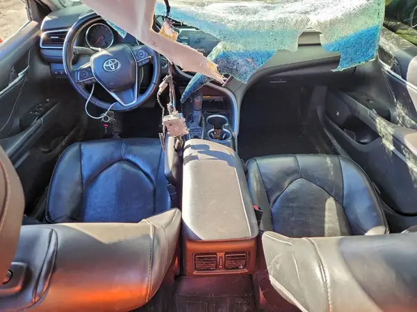 4T1B61HK8JU103191 2018 TOYOTA CAMRY - Image 8
