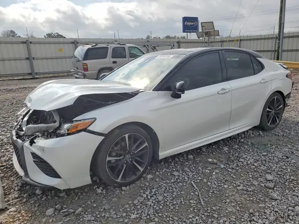 4T1B61HK8JU106107 2018 TOYOTA CAMRY - Image 1