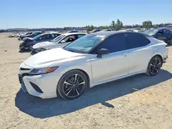 4T1B61HK8JU106253 2018 TOYOTA CAMRY