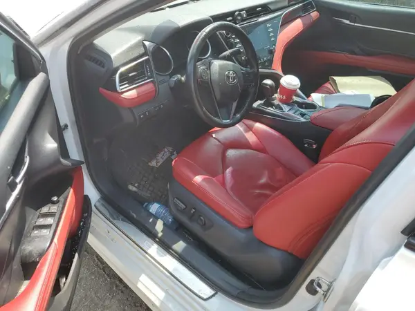 4T1B61HK8JU121187 2018 TOYOTA CAMRY - Image 8