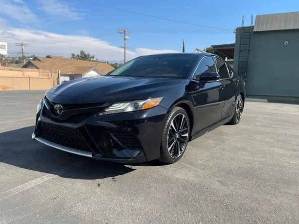 4T1B61HK8JU126647 2018 TOYOTA CAMRY - Image 1