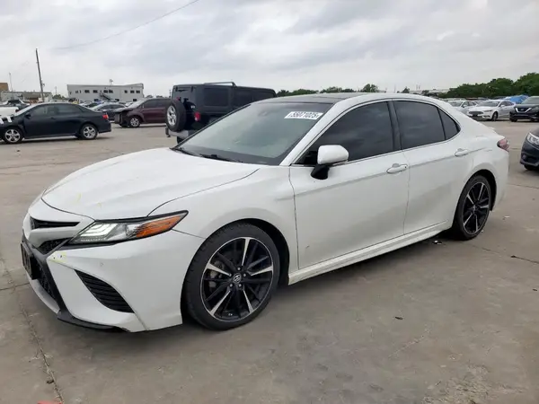 4T1B61HK8JU132237 2018 TOYOTA CAMRY - Image 1