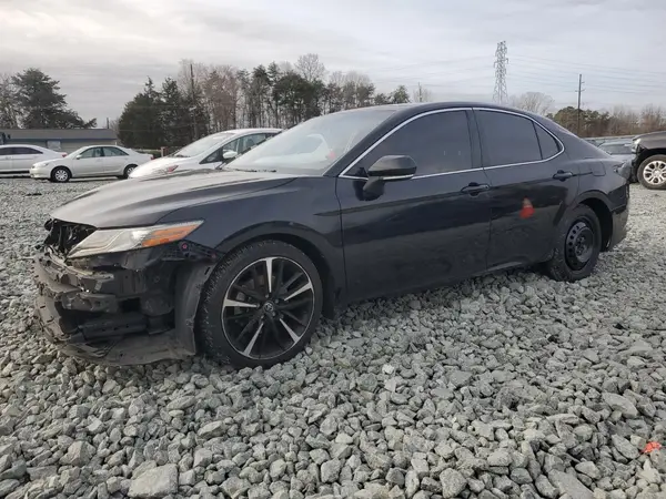 4T1B61HK8JU137034 2018 TOYOTA CAMRY - Image 1