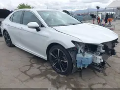 4T1B61HK8JU151130 2018 TOYOTA CAMRY