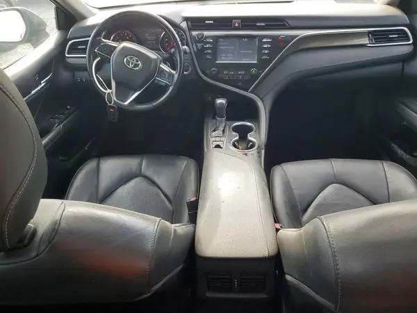 4T1B61HK8JU543959 2018 TOYOTA CAMRY - Image 8