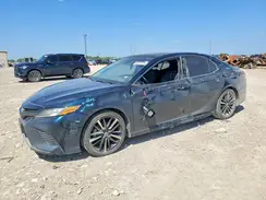 4T1B61HK8JU631376 2018 TOYOTA CAMRY