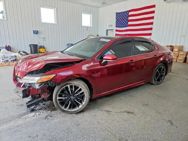 4T1B61HK8JU641065 2018 TOYOTA CAMRY - Image 1