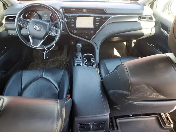 4T1B61HK8JU643270 2018 TOYOTA CAMRY - Image 8