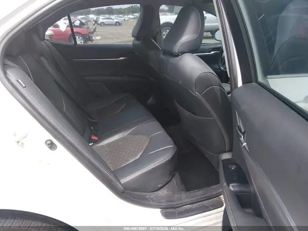 4T1B61HK8JU649232 2018 TOYOTA CAMRY - Image 8